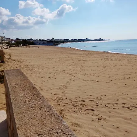 Terrazza Sul Mare Del Salento アパート トッリチェッラ